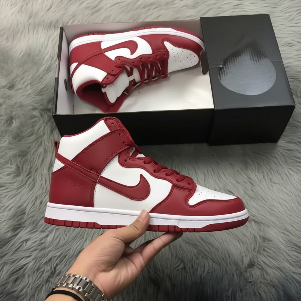 Dunk High Crimson